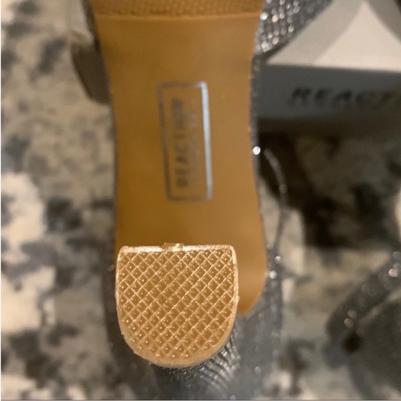 Women’s Kenneth Cole Reaction sparkly dressy heels - Picture 5 of 9